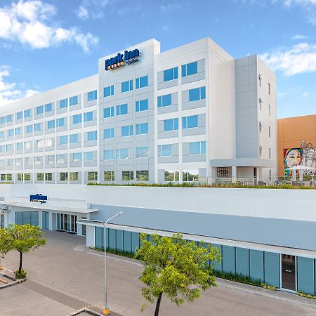 Park Inn By Radisson Bacolod Dış mekan fotoğraf