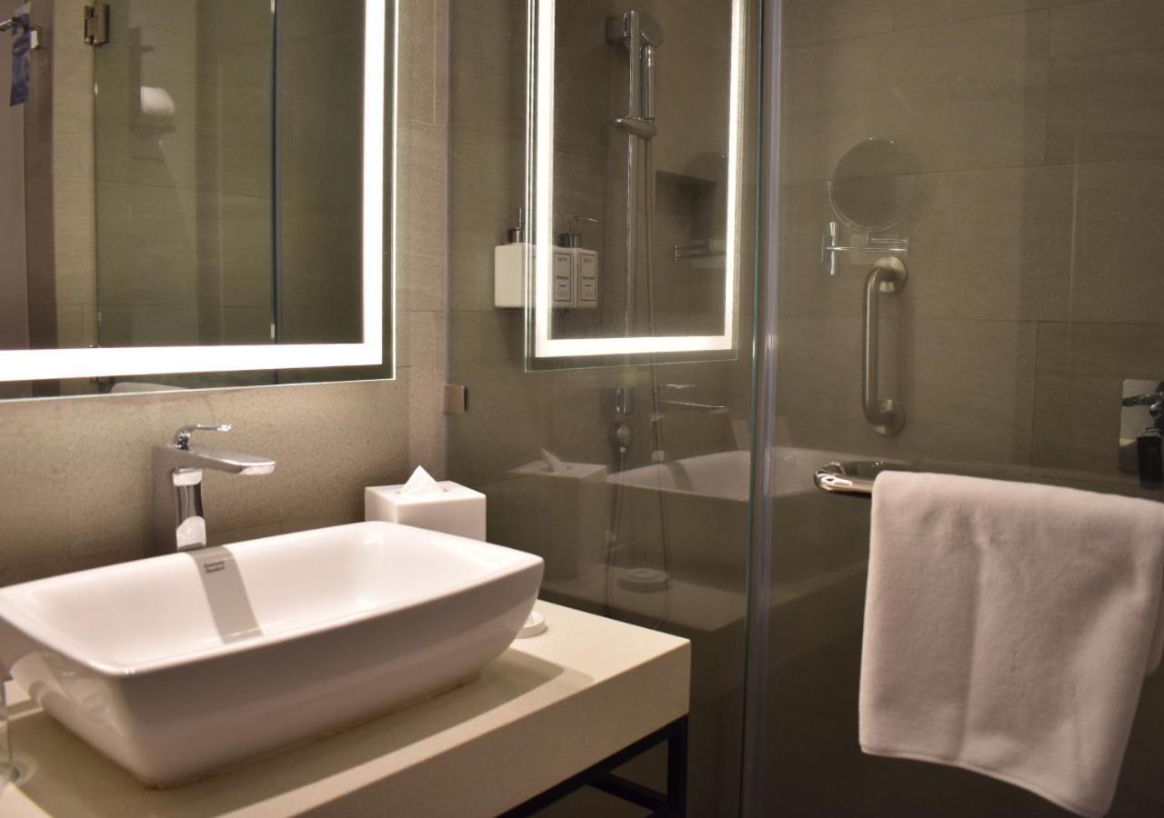 Park Inn By Radisson Bacolod Dış mekan fotoğraf