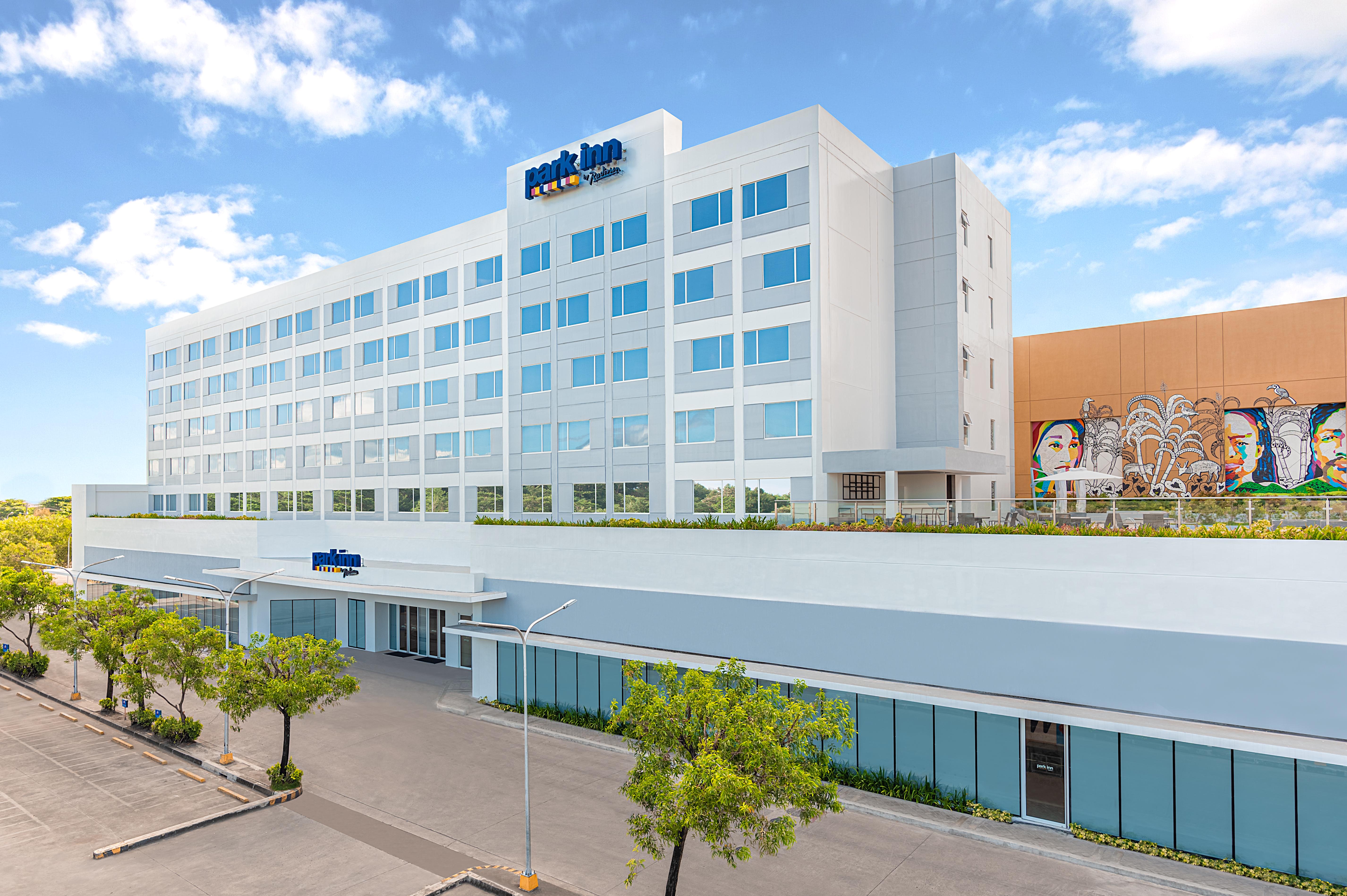 Park Inn By Radisson Bacolod Dış mekan fotoğraf