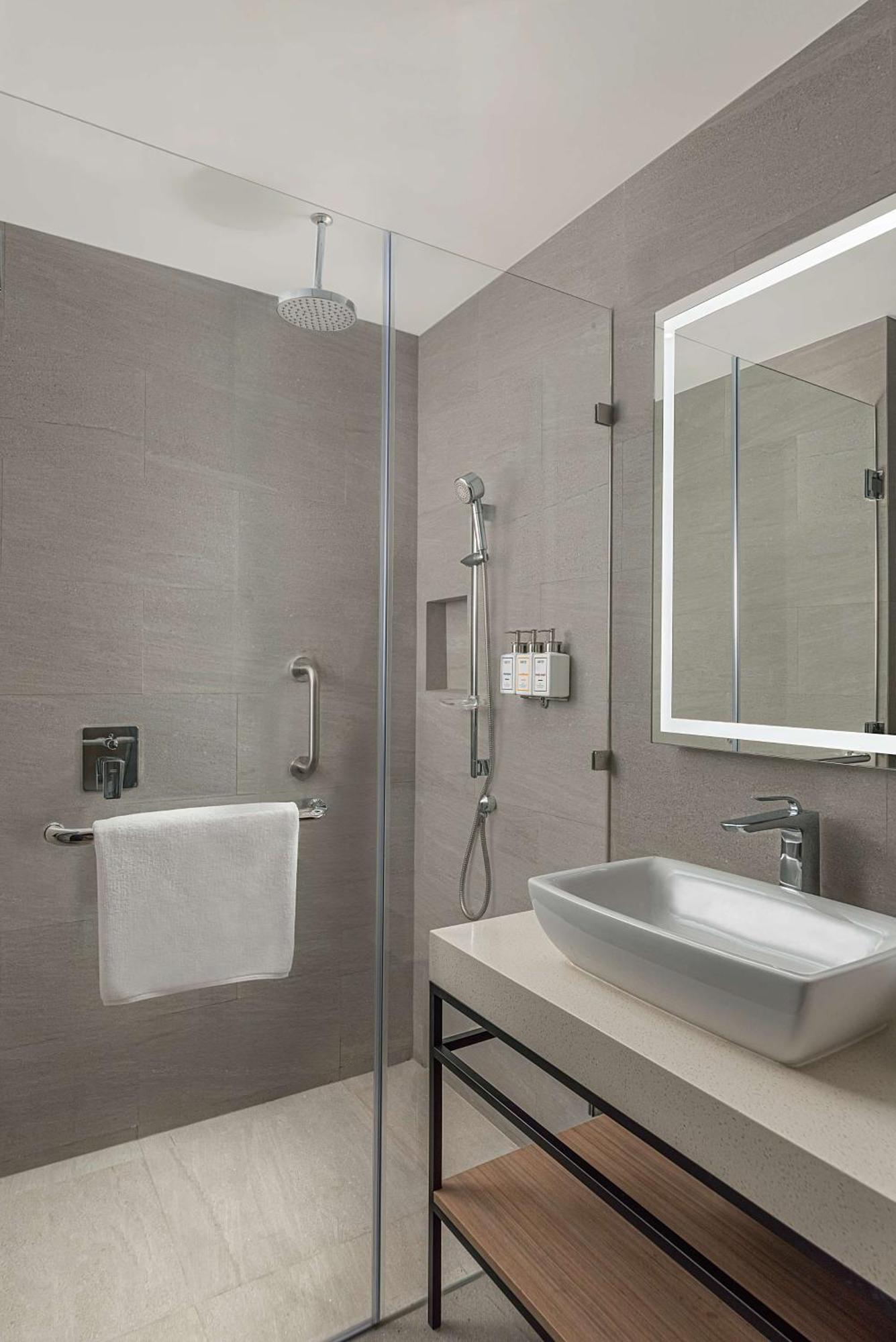 Park Inn By Radisson Bacolod Dış mekan fotoğraf