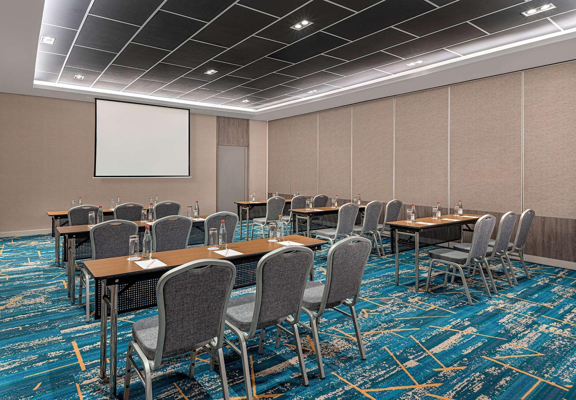 Park Inn By Radisson Bacolod Dış mekan fotoğraf