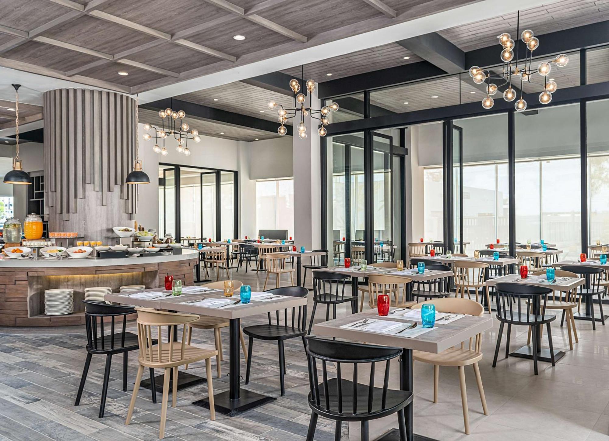 Park Inn By Radisson Bacolod Dış mekan fotoğraf
